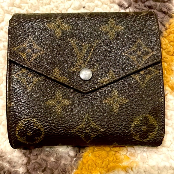COPY - Louis Vuitton authentic mens wallet - Picture 1 of 9